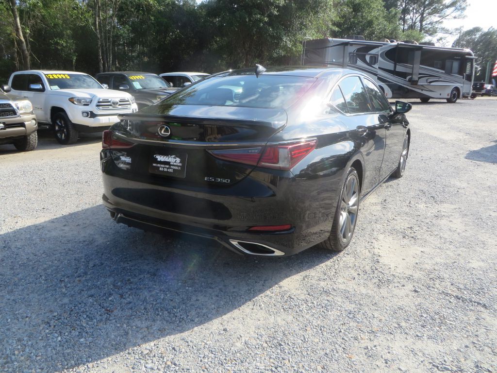 2019 Lexus ES Image 6