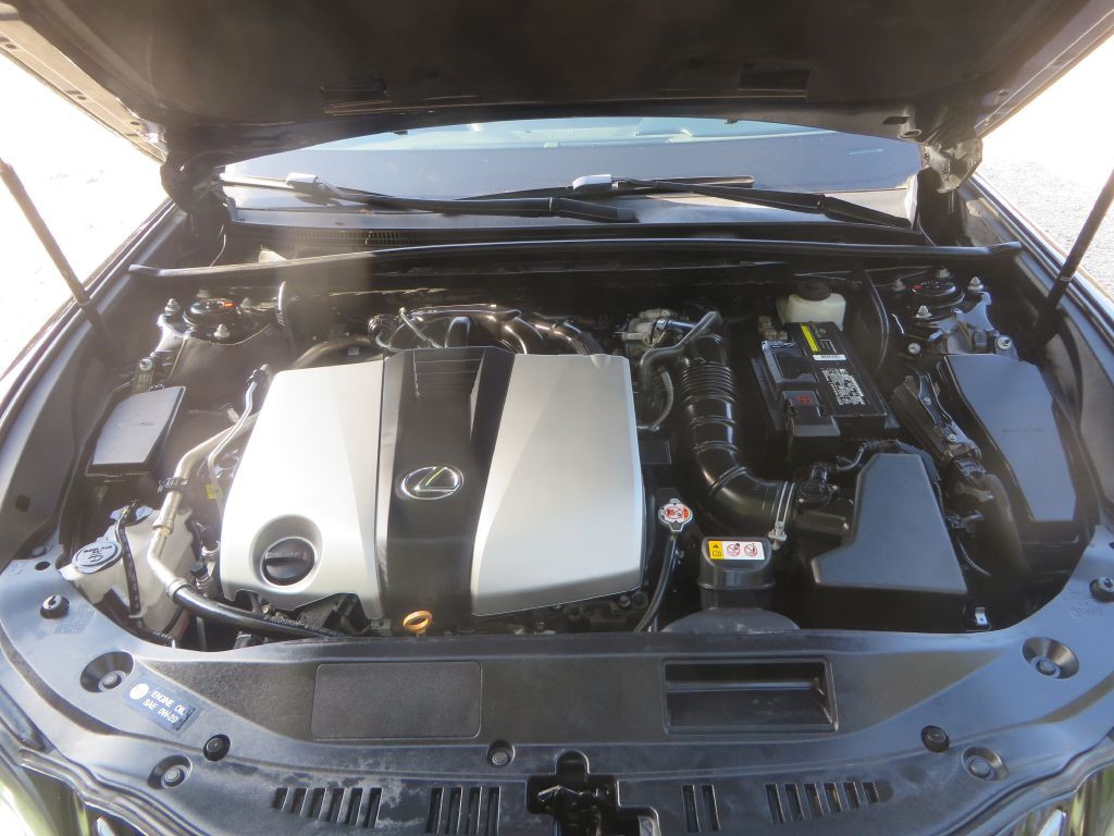 2019 Lexus ES Image 30
