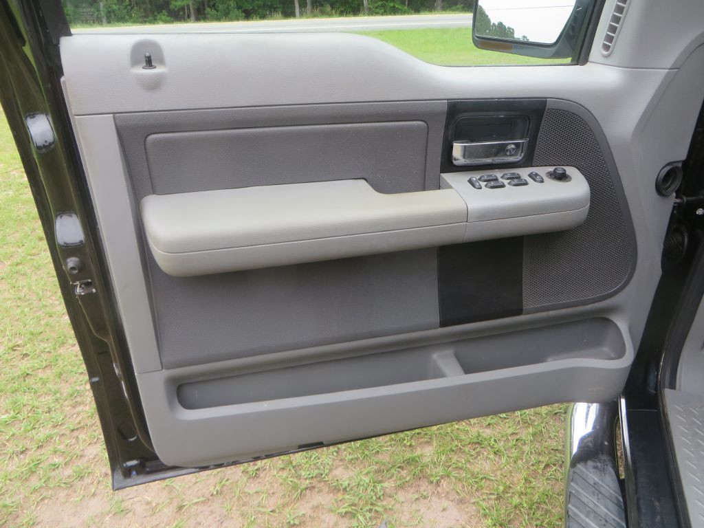 2006 Ford F-150 Image 13