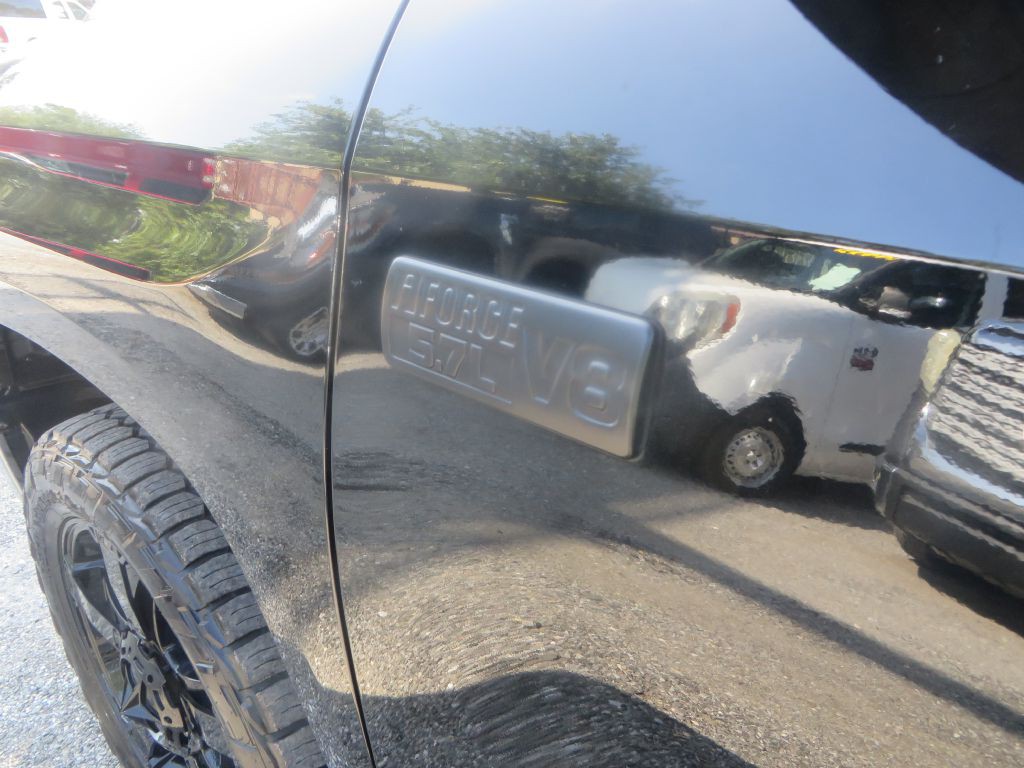 2019 Toyota Tundra Image 12