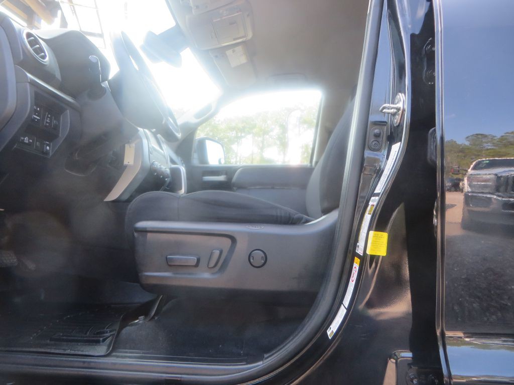 2019 Toyota Tundra Image 13