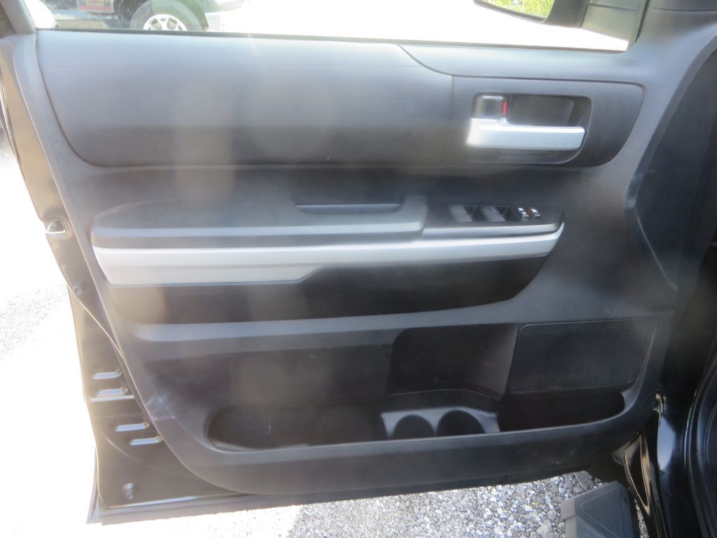 2019 Toyota Tundra Image 14