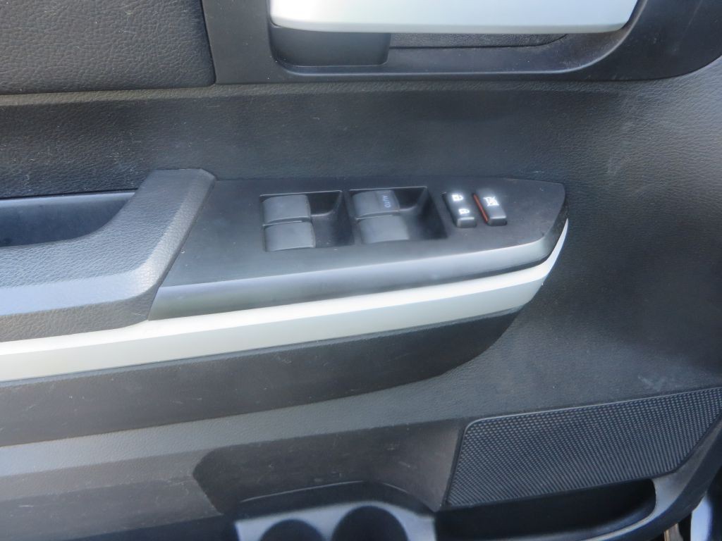 2019 Toyota Tundra Image 15