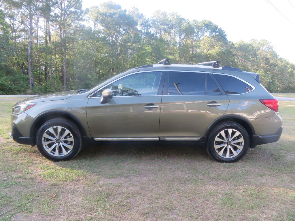 2018 Subaru Outback Image 1