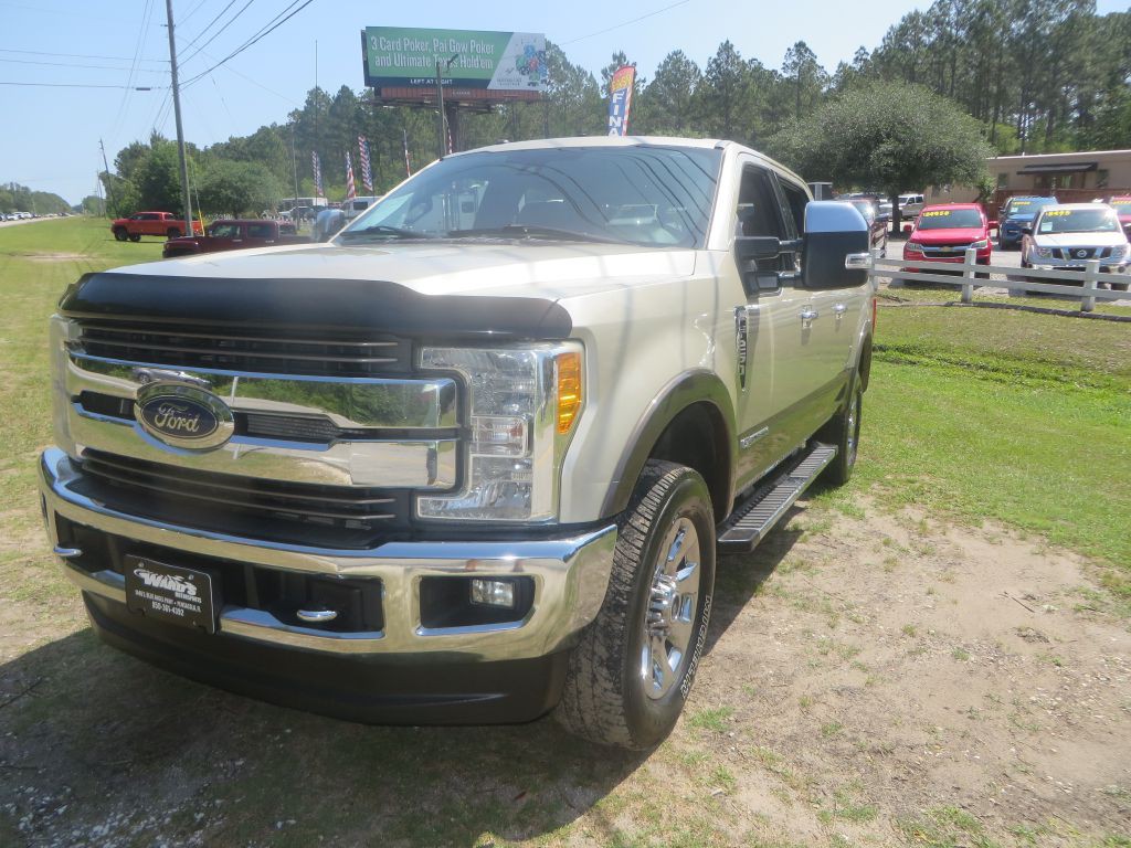 2017 Ford F-250 Image 2