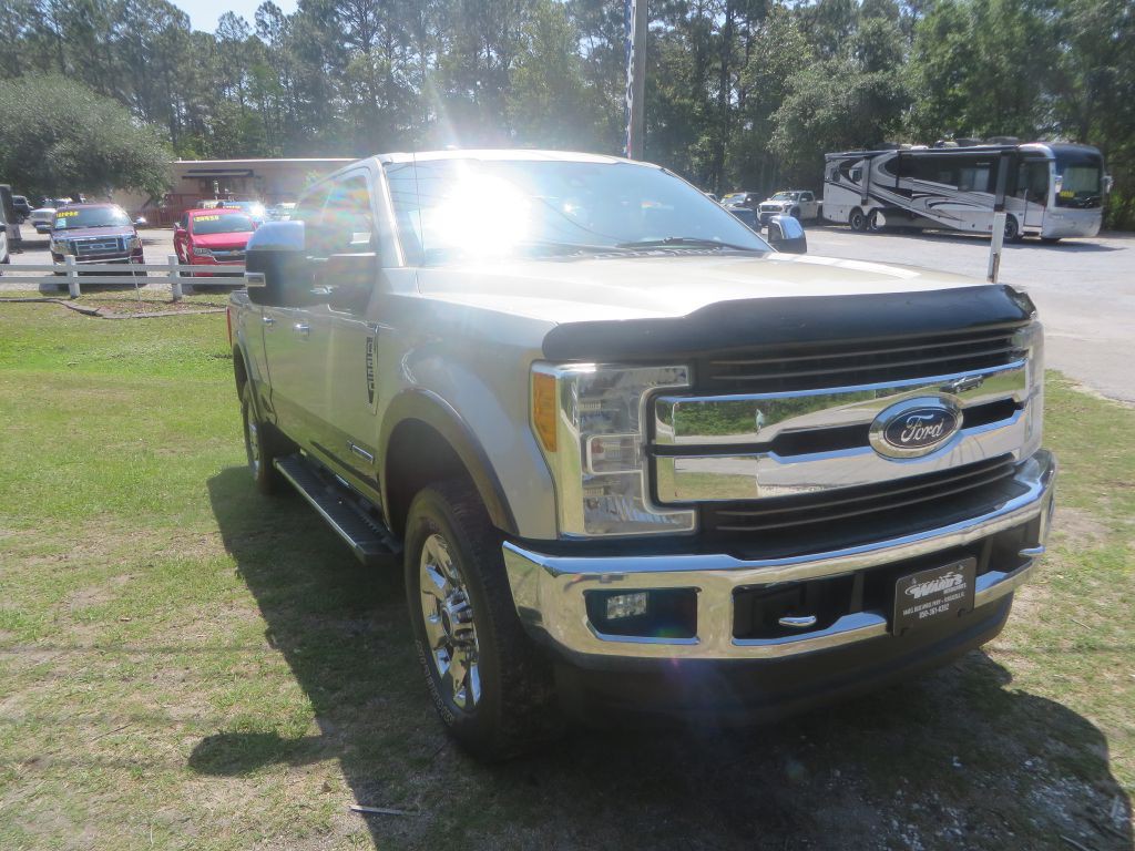 2017 Ford F-250 Image 4