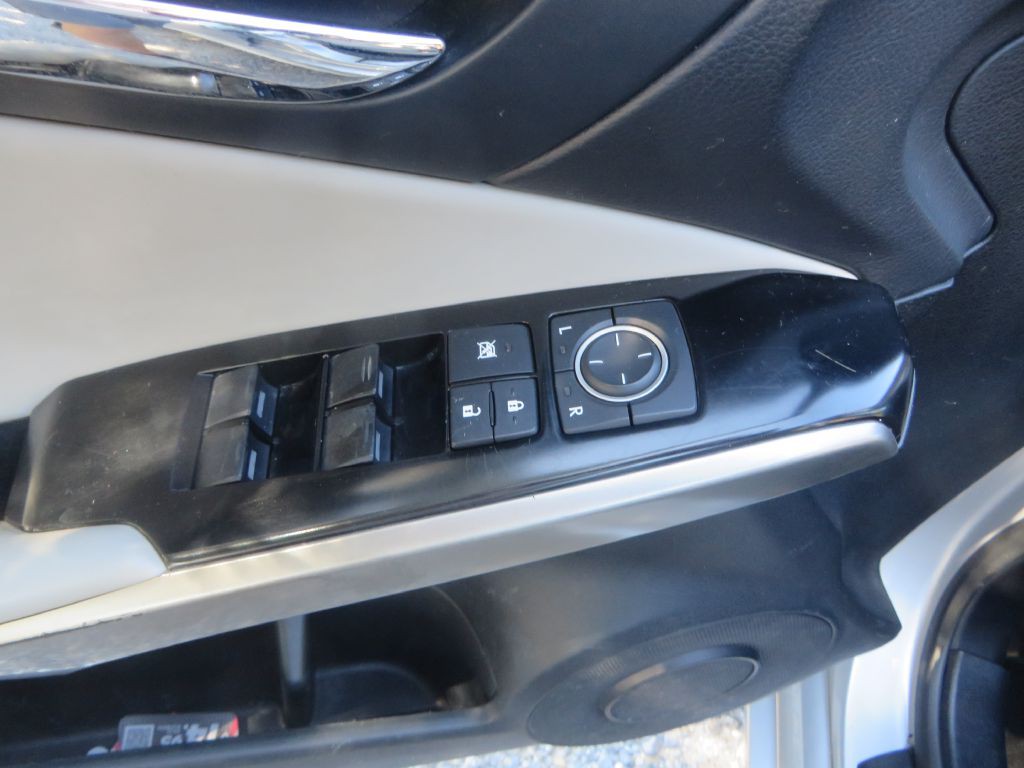 2014 Lexus IS Image 12