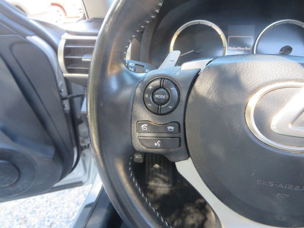 2014 Lexus IS Image 15
