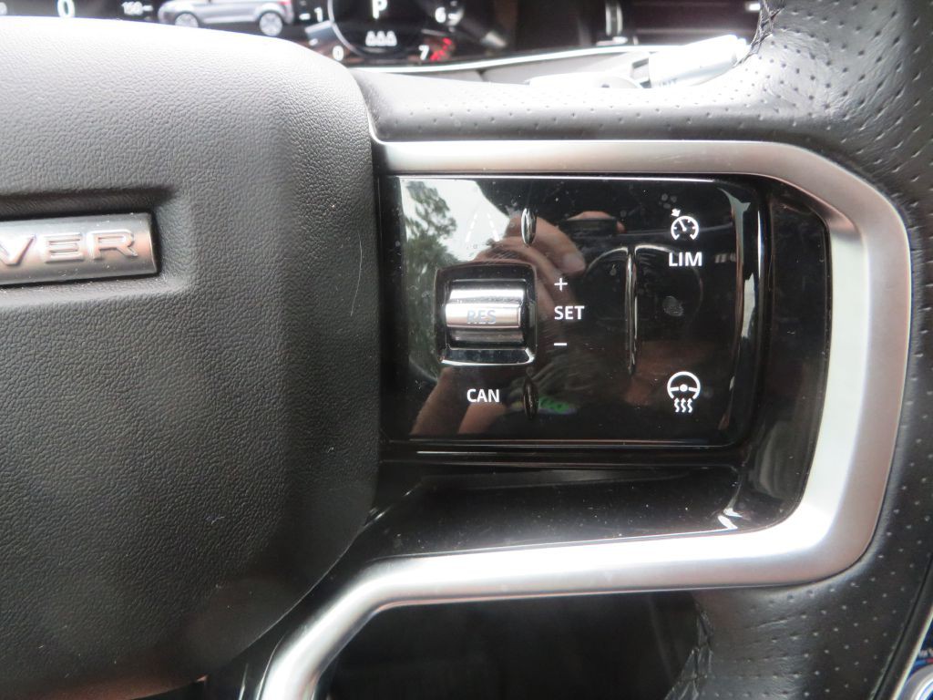 2022 Land Rover Range Rover Evoque Image 16