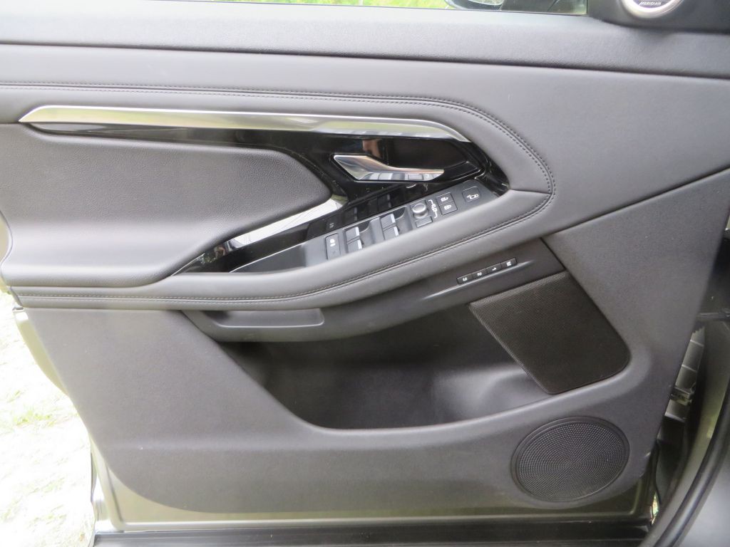 2022 Land Rover Range Rover Evoque Image 22