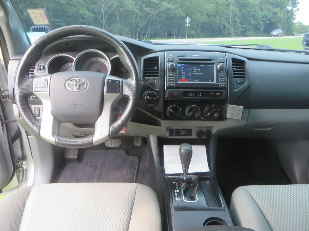 2013 Toyota Tacoma Image 12