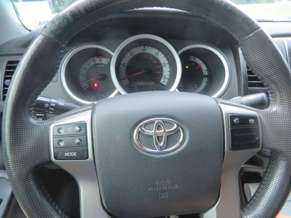 2013 Toyota Tacoma Image 13