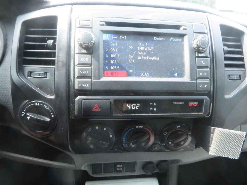 2013 Toyota Tacoma Image 19