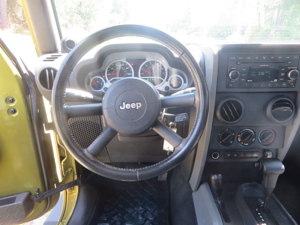 2007 Jeep Wrangler Image 12