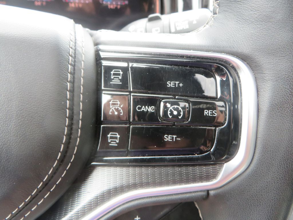2024 Jeep Grand Cherokee Image 16