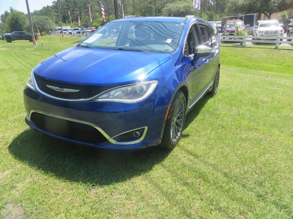 2018 Chrysler Pacifica Image 2