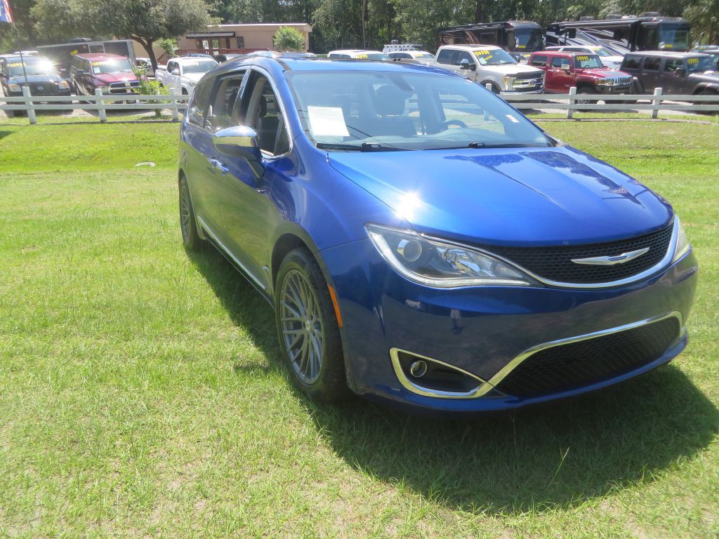 2018 Chrysler Pacifica Image 4