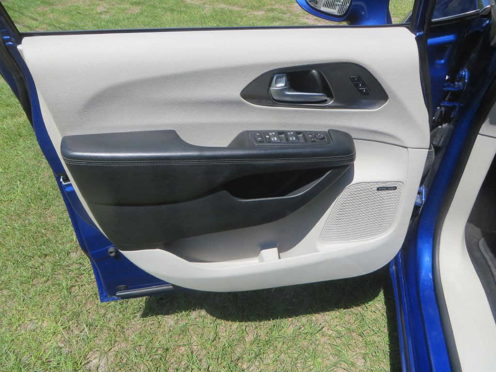 2018 Chrysler Pacifica Image 10