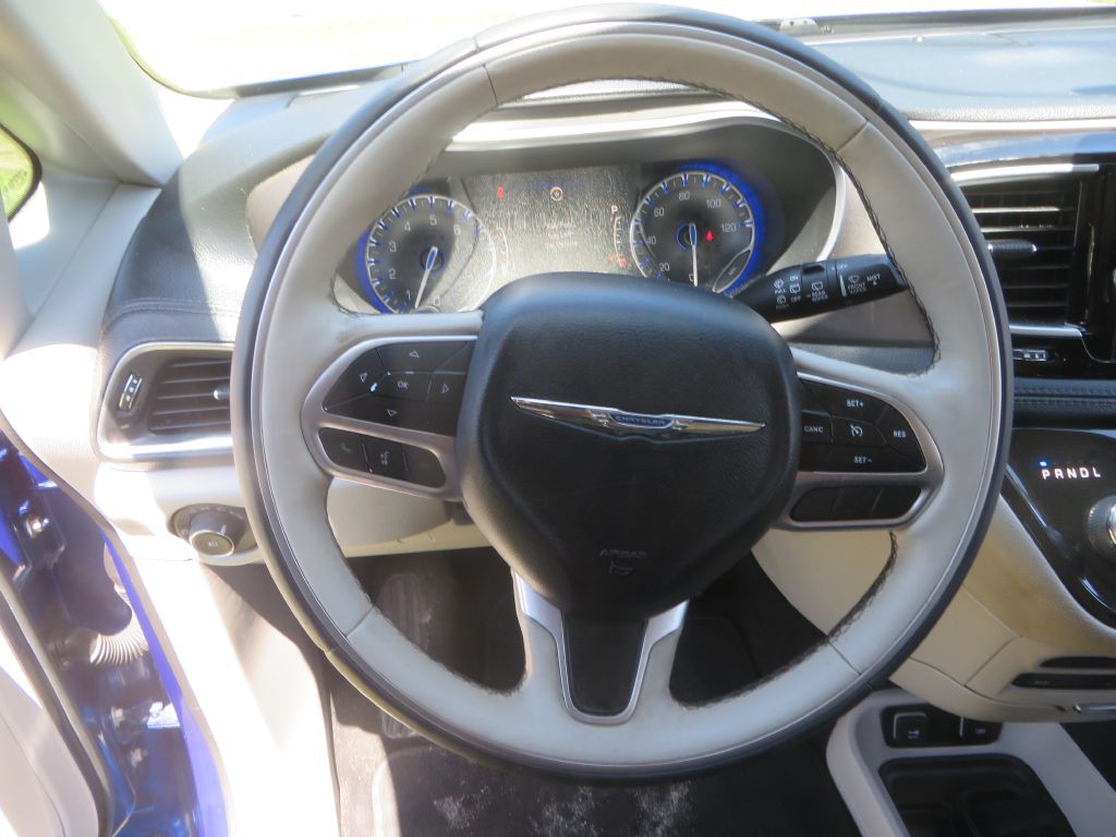 2018 Chrysler Pacifica Image 14