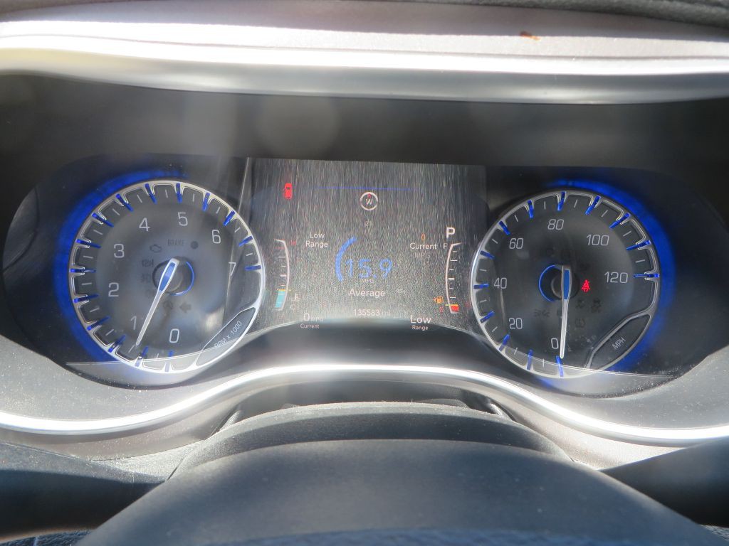 2018 Chrysler Pacifica Image 17