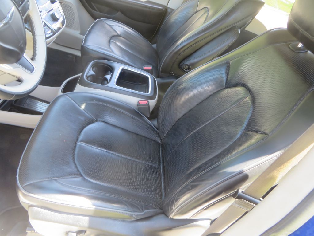 2018 Chrysler Pacifica Image 22