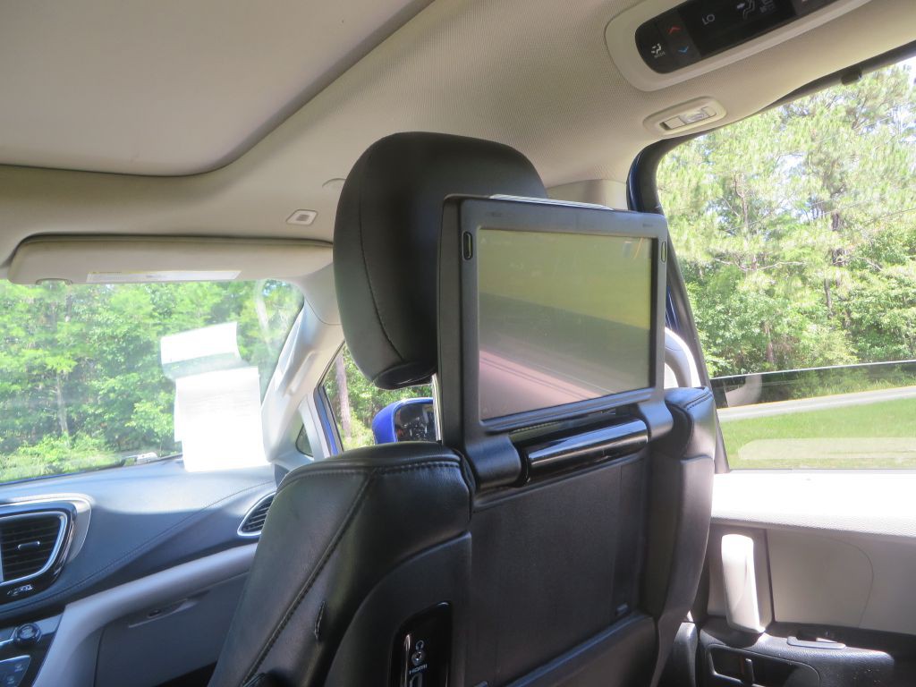 2018 Chrysler Pacifica Image 27