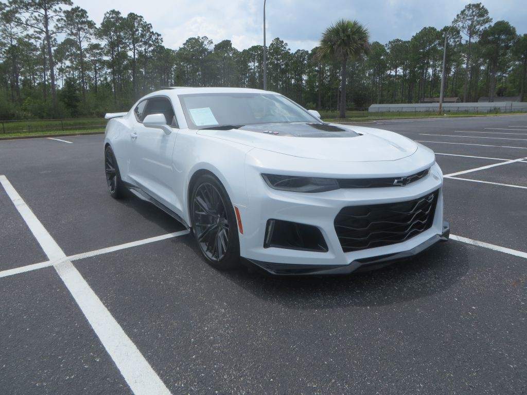 2018 Chevrolet Camaro Image 4