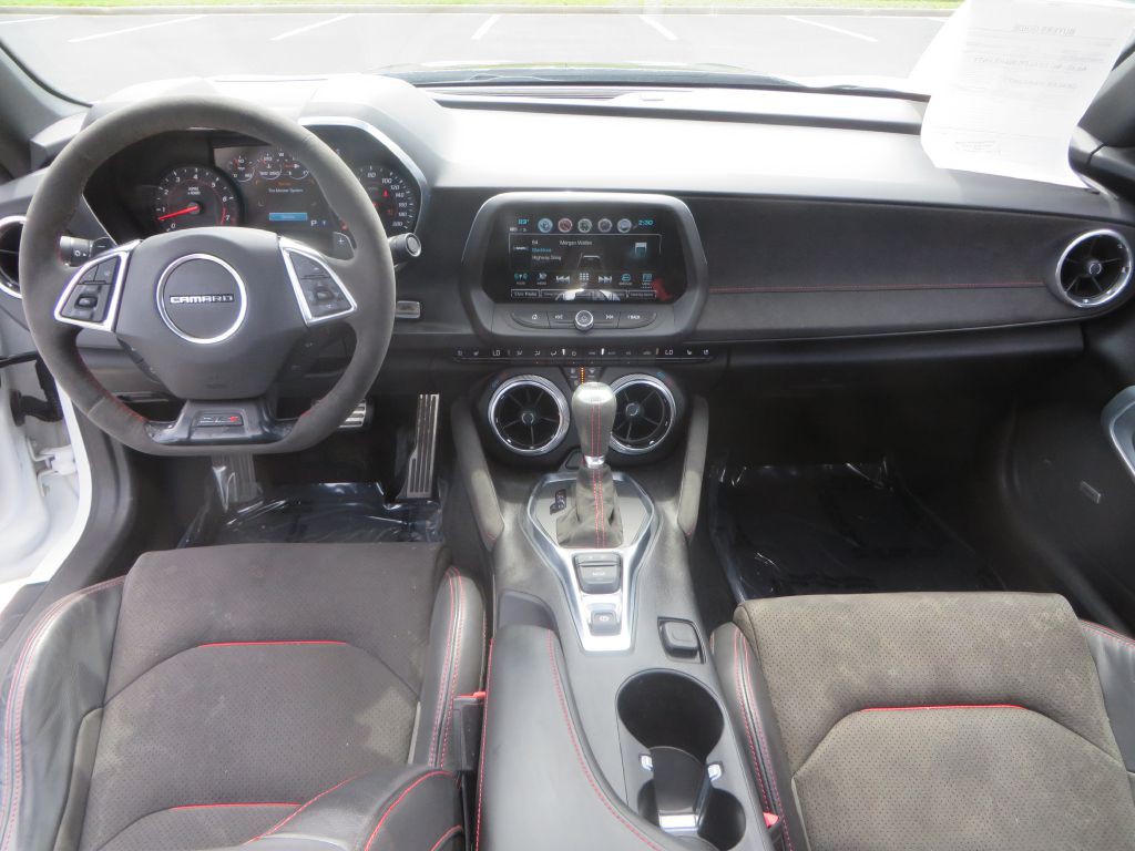 2018 Chevrolet Camaro Image 14