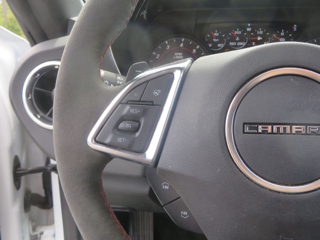 2018 Chevrolet Camaro Image 16