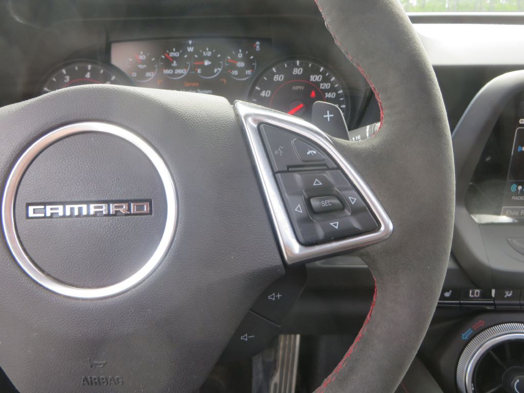 2018 Chevrolet Camaro Image 17