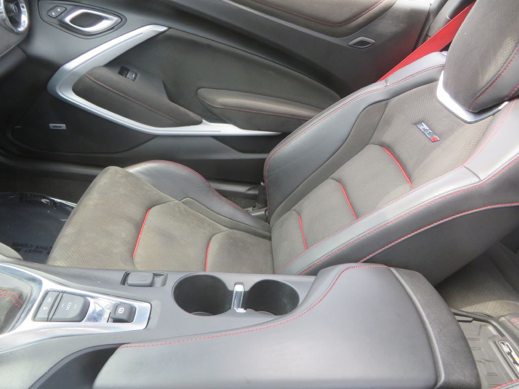 2018 Chevrolet Camaro Image 25