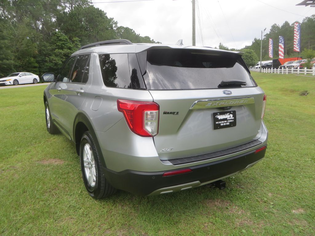 2020 Ford Explorer Image 8