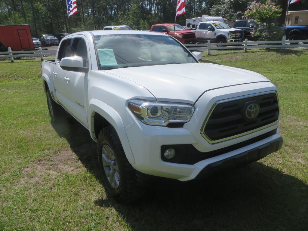 2019 Toyota Tacoma Image 4