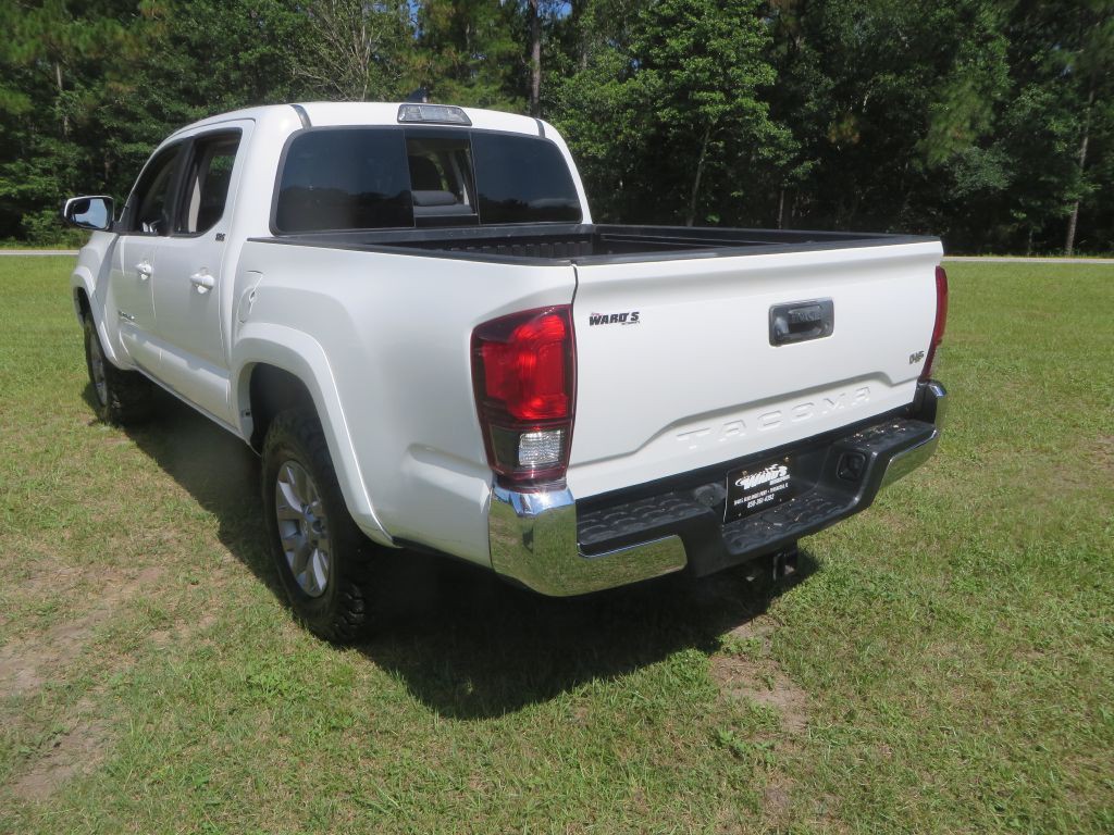 2019 Toyota Tacoma Image 8
