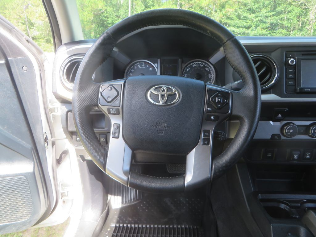 2019 Toyota Tacoma Image 13