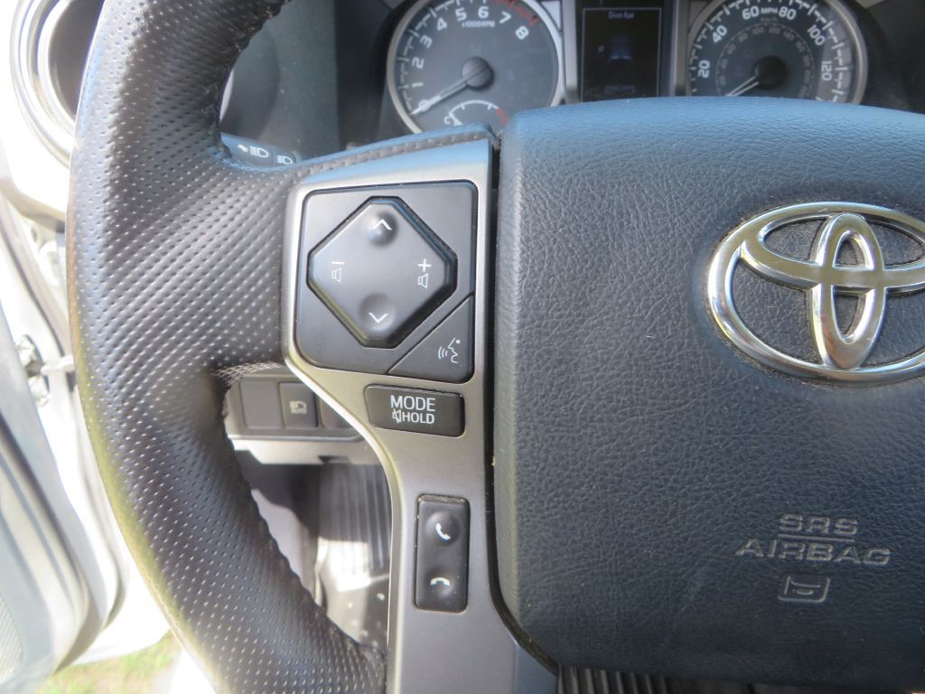 2019 Toyota Tacoma Image 14