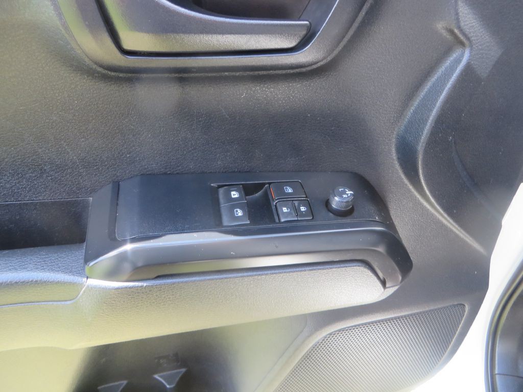 2020 Toyota Tacoma Image 13
