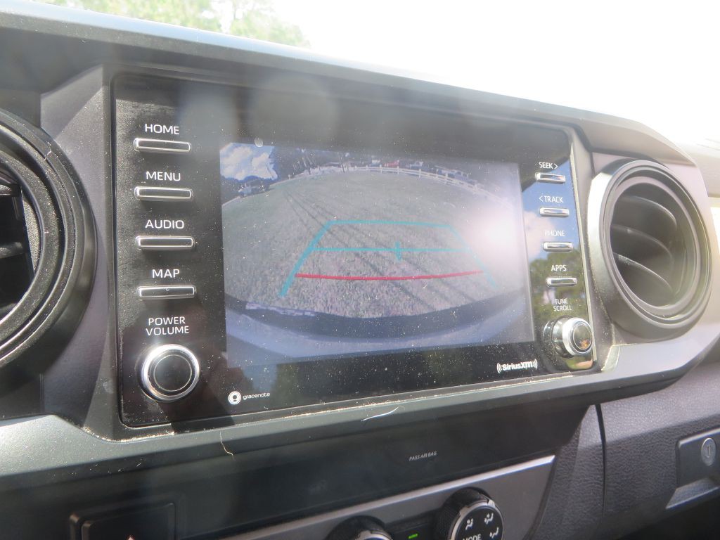 2020 Toyota Tacoma Image 22