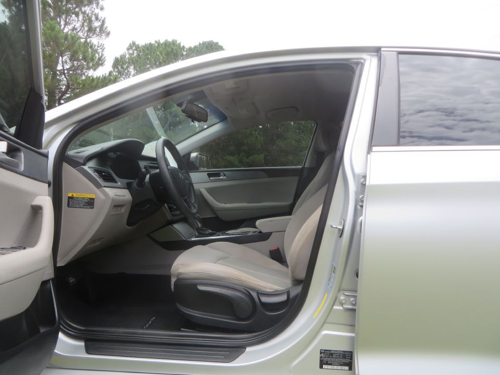 2016 Hyundai Sonata Image 10