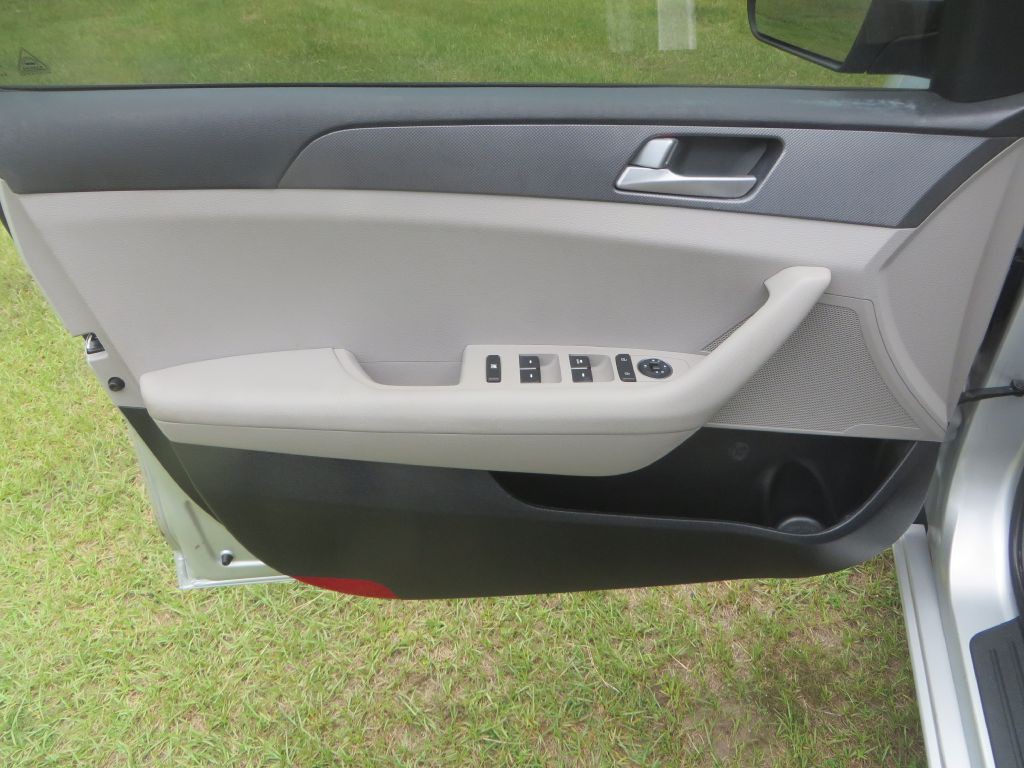 2016 Hyundai Sonata Image 11