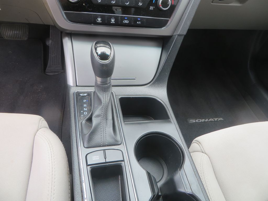 2016 Hyundai Sonata Image 20