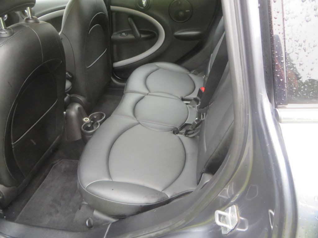 2016 MINI Cooper Image 24