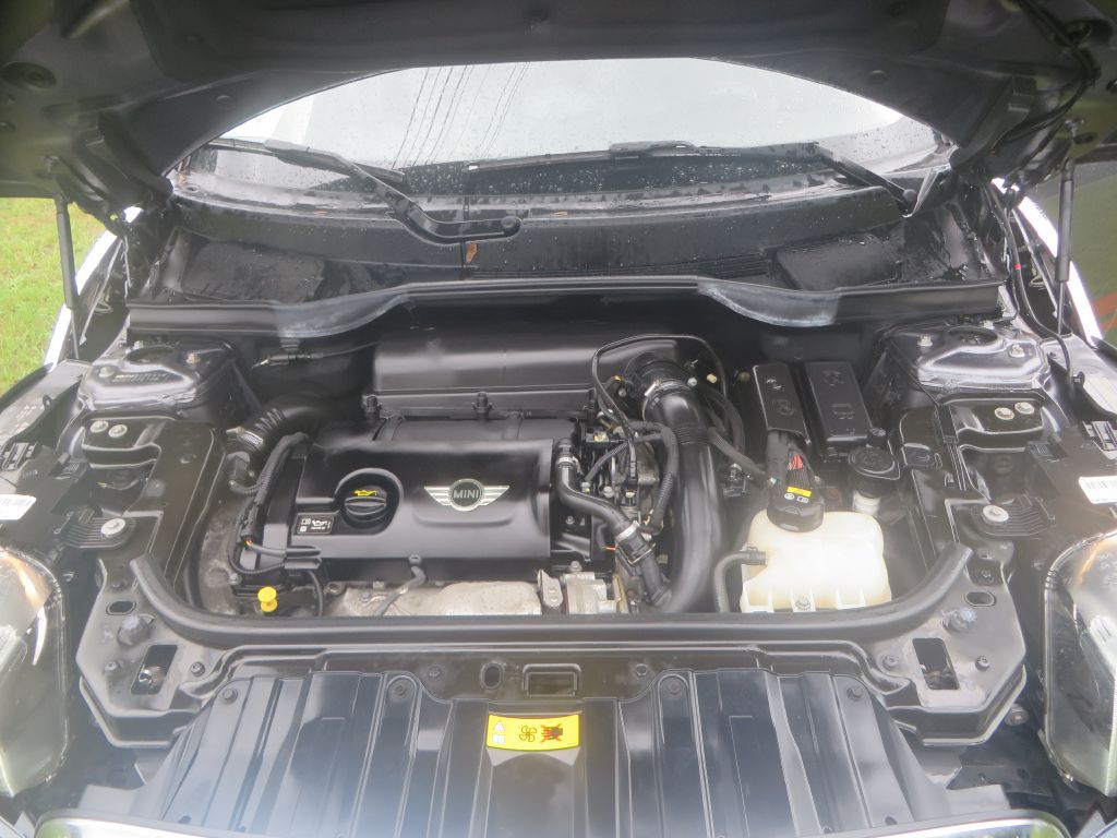 2016 MINI Cooper Image 26