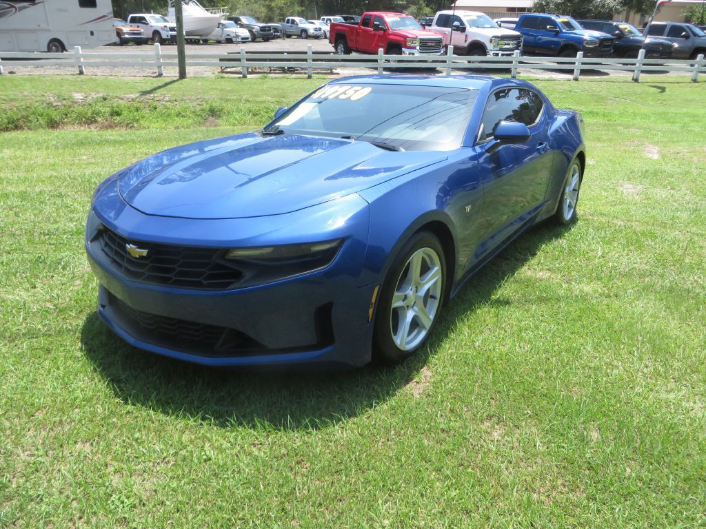2022 Chevrolet Camaro Image 2