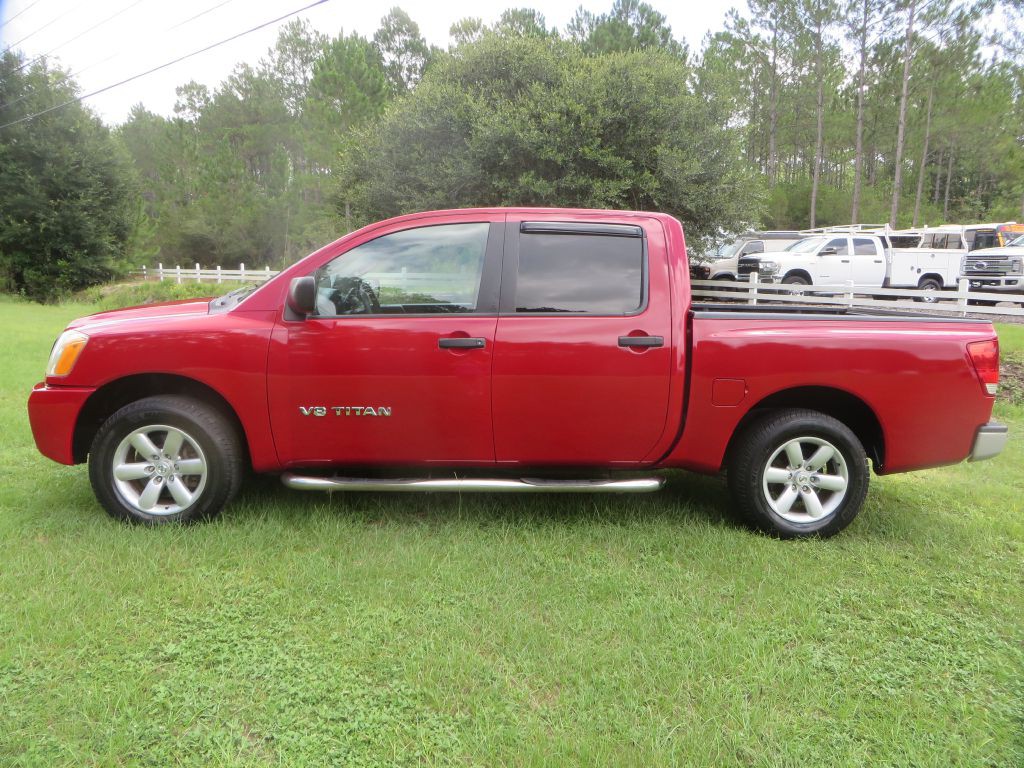 2012 Nissan Titan Image 1
