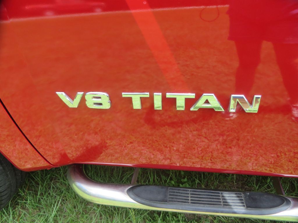 2012 Nissan Titan Image 10