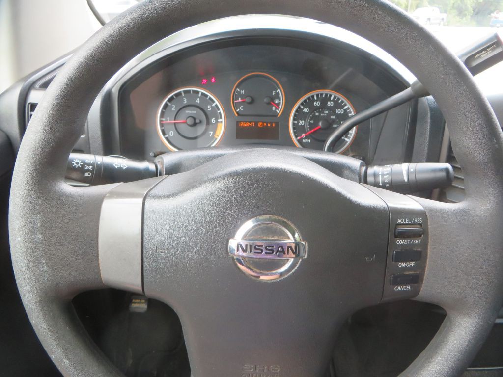 2012 Nissan Titan Image 13