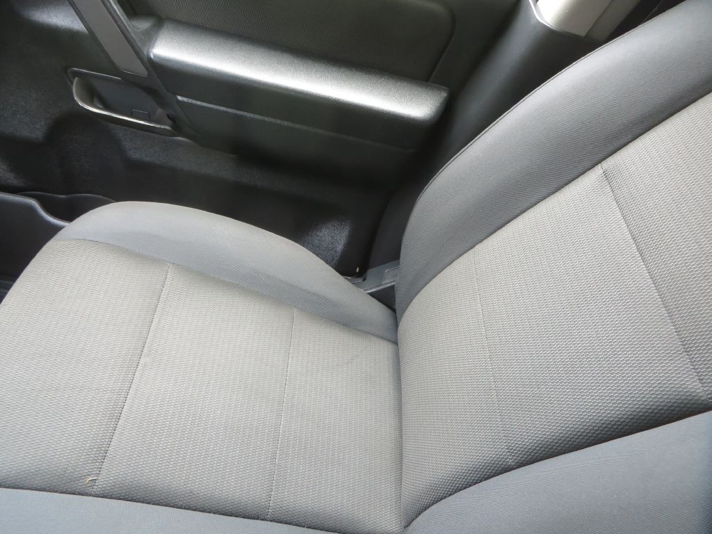 2012 Nissan Titan Image 18
