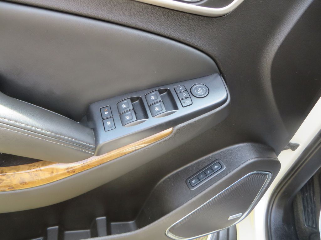2015 GMC Yukon Image 12
