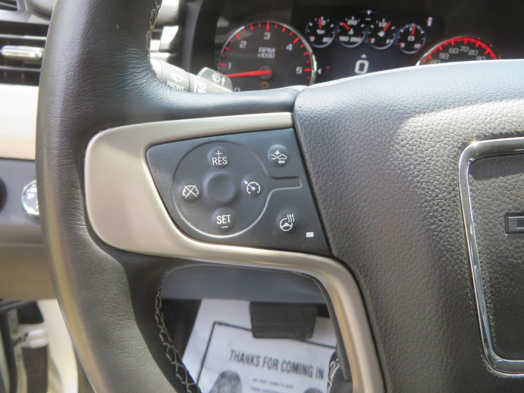 2015 GMC Yukon Image 16